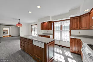 1408 W Maple St, Valley View, PA 17983 - Photo 20