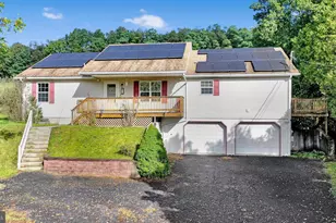 14 Oak Grove Rd, Pine Grove, PA 17963 - Photo 2