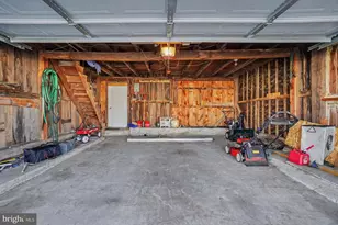 1022 W Main St, Valley View, PA 17983 - Photo 20