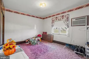 1022 W Main St, Valley View, PA 17983 - Photo 16