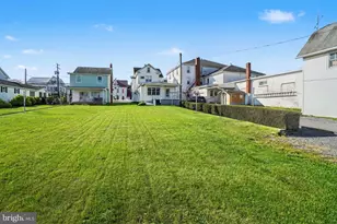 1022 W Main St, Valley View, PA 17983 - Photo 24