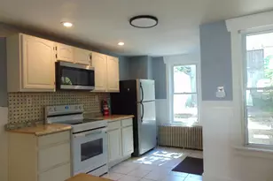 621 W Norwegian St, Pottsville, PA 17901 - Photo 8