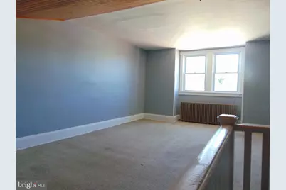 621 W Norwegian Street, Pottsville, PA 17901 - Photo 2