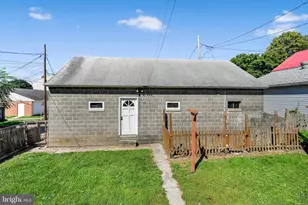 130 S Warren St, Orwigsburg, PA 17961 - Photo 44