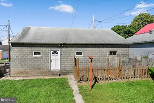 130 S Warren St, Orwigsburg, PA 17961 - Photo 24