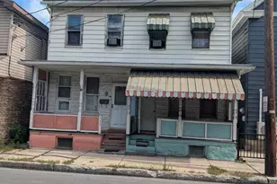 533 N Railroad St, Tamaqua, PA 18252 - Photo 1