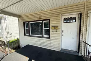 37 Lafayette St, Tamaqua, PA 18252 - Photo 2
