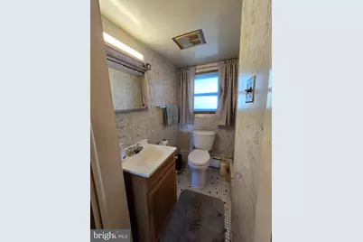 44 W Wiggan Street, New Philadelphia, PA 17959 - Photo 6