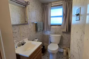 44 W Wiggan St, New Philadelphia, PA 17959 - Photo 6