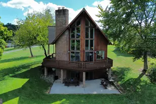 832 Cayuga Cove, Auburn, PA 17922 - Photo 2