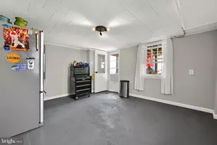404 S Front St, Saint Clair, PA 17970 - Photo 24