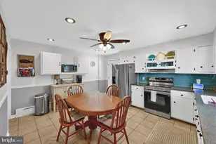 404 S Front St, Saint Clair, PA 17970 - Photo 10
