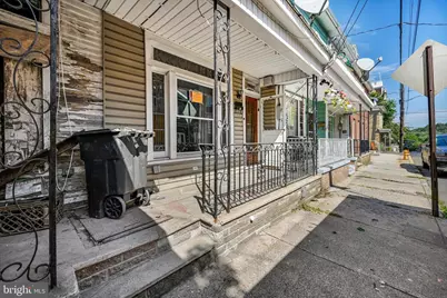 209 W Cherry Street, Shenandoah, PA 17976 - Photo 4
