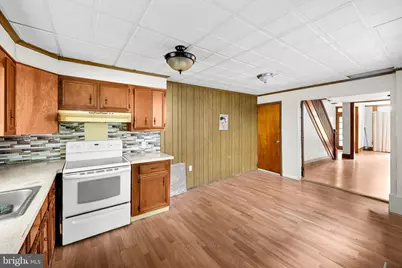 209 W Cherry Street, Shenandoah, PA 17976 - Photo 12