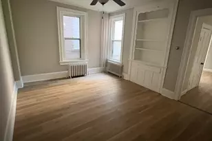 517 W Norwegian St, Pottsville, PA 17901 - Photo 4