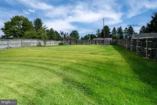 525 E Mifflin St, Orwigsburg, PA 17961 - Photo 32