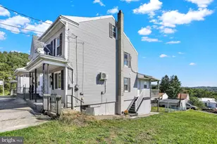 315 Broad St, Saint Clair, PA 17970 - Photo 4