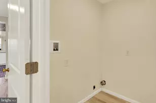 315 Broad St, Saint Clair, PA 17970 - Photo 16