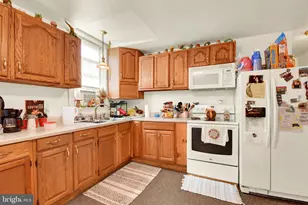 2633 W Main St, Spring Glen, PA 17978 - Photo 24