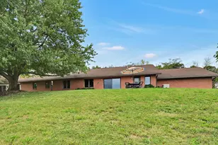 423 Hickory Dr, Auburn, PA 17922 - Photo 76