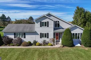 1319 Shady Ln, Tamaqua, PA 18252 - Photo 2