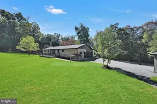 11 Locust Ln, Orwigsburg, PA 17961 - Photo 8