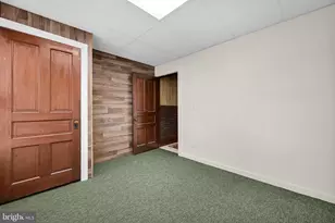 1802 E Elk Ave, Pottsville, PA 17901 - Photo 16