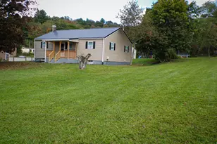 562 S Suedberg Rd, Pine Grove, PA 17963 - Photo 8