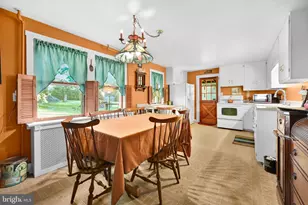 331 E Second Mountain Rd, Pottsville, PA 17901 - Photo 12