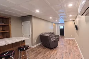 148 N 3rd, Saint Clair, PA 17970 - Photo 14