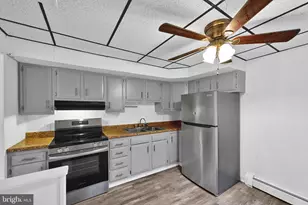 1023 W Schuylkill Ave, Pottsville, PA 17901 - Photo 16
