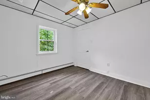 1023 W Schuylkill Ave, Pottsville, PA 17901 - Photo 26