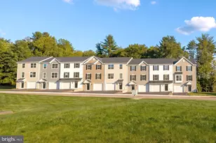 212 Pine Crest Village Dr, Pine Grove, PA 17963 - Photo 1