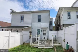 323 W Spring St, Frackville, PA 17931 - Photo 30
