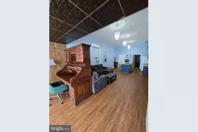 17 N 2nd Street #1ST FLOOR, Saint Clair, PA 17970 - Photo 2