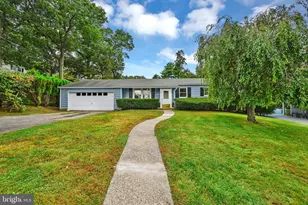 25 S 25th St, Pottsville, PA 17901 - Photo 1