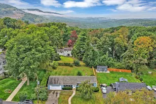 25 S 25th St, Pottsville, PA 17901 - Photo 2