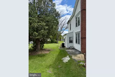 328 E Oak Street, Frackville, PA 17931 - Photo 4
