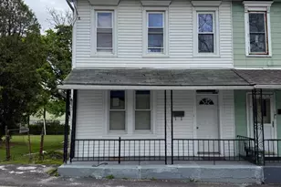 328 E Oak St, Frackville, PA 17931 - Photo 1