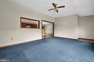 327 W Laurel St, Tremont, PA 17981 - Photo 10