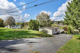 452 Wynonah Dr, Auburn, PA 17922 - Photo 38