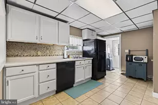 208 S Morris St, Saint Clair, PA 17970 - Photo 18