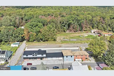 101 E Colliery Avenue, Tower City, PA 17980 - Photo 2
