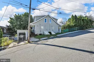 301 S Spring Garden St, Pottsville, PA 17901 - Photo 4