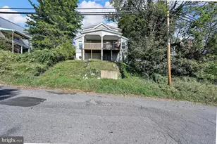 301 S Spring Garden St, Pottsville, PA 17901 - Photo 2