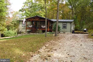 121 Retreat Rd, New Ringgold, PA 17960 - Photo 2