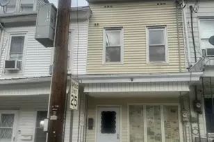 415 W Mahanoy St, Mahanoy City, PA 17948 - Photo 2