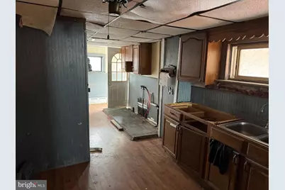 318 W Chester Street, Shenandoah, PA 17976 - Photo 6