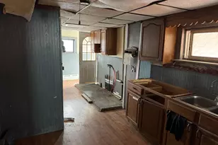 318 W Chester St, Shenandoah, PA 17976 - Photo 6