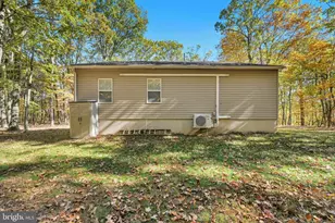 322 N Spring Mountain Dr, Zion Grove, PA 17985 - Photo 32
